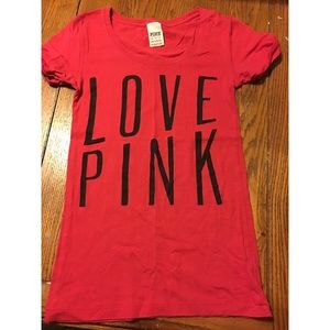 Red vs pink T-shirt